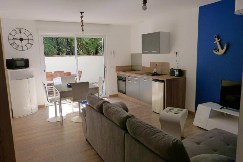 Gite Entierement Renove Sur Le Theme De La Mer. Carpentras Exterior foto
